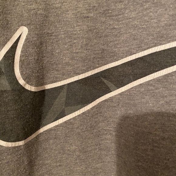 NIKE SWOOSH tee - Picture 3 of 3
